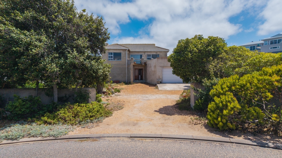 3 Bedroom Property for Sale in Struisbaai Western Cape